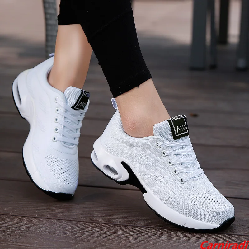 

Высококачественные Модные осенние кроссовки для занятий легкой атлетикой, женские нескользящие кроссовки Flying Weave в повседневном стиле, Дамская амортизирующая обувь для бега