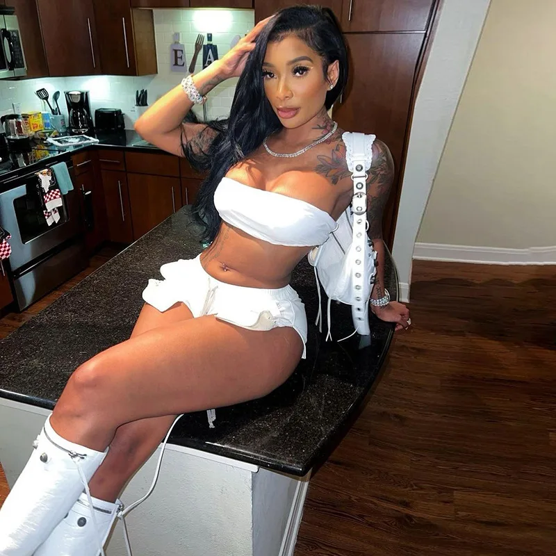 Рисунок 5 - Шорты женские из ПУ кожи