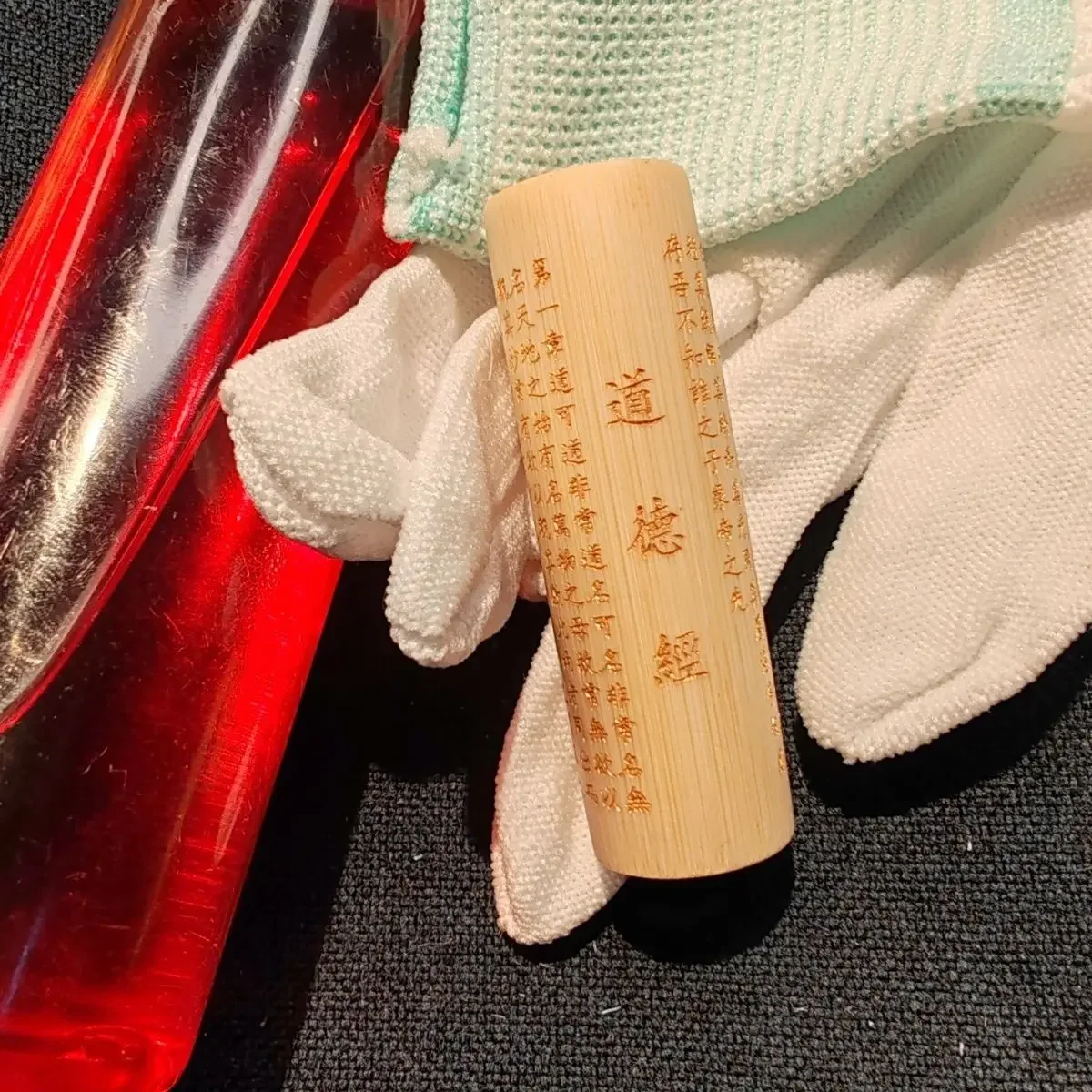 Тао Te Ching твердый полигонат запах Золотой гравировка круглая ручка мини Милая