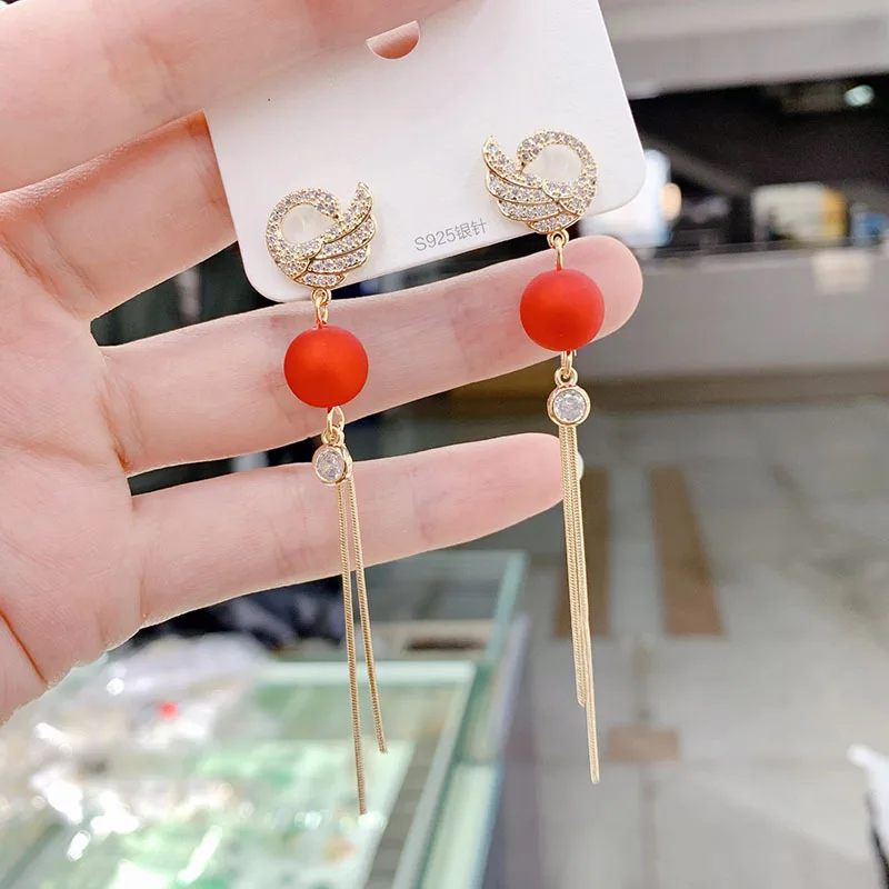 

Korean Fashion Diamond Inlaid Peacock Pearl Tassel earrings Women's Temperament Earrings for Women Jewelry Wedding Party Gifts