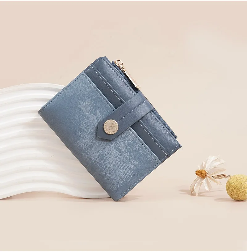 Женский кожаный кошелек на молнии с отделением для карт