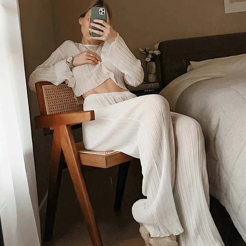 2022 Autumn Europe / America Long-sleeved Pajamas Chiffon Sexy White Home Service Women Pleated Trousers Pijamas Loose Pyjamas