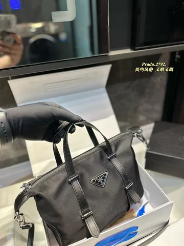 Новый пункт сумочка в стиле PRADA модный Натуральная кожа Женские сумки Наплечные сумки большая емкость Размер: 24*18см