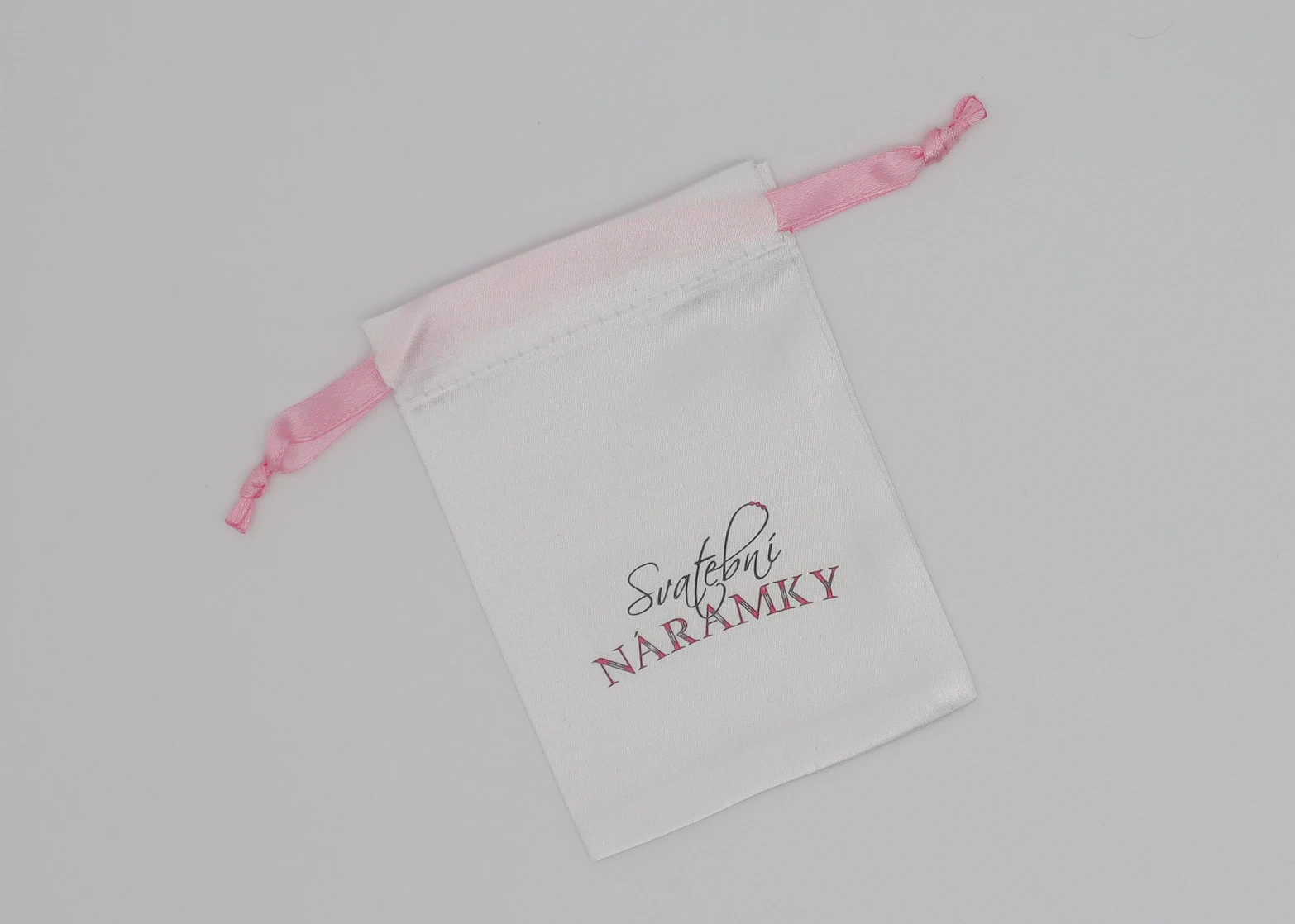 Satin Jewelry Mini Small Gift Bags 5x7cm Drawstring Packaging Pouch Wedding Favors for Guests Candy Goodie Bag Custom Logo 50Pcs