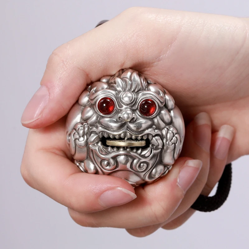 

New Retro Style Creative Pixiu Play Ornaments Silver Pendant Domineering Creative Gift Luck Safe Car Small Pendant