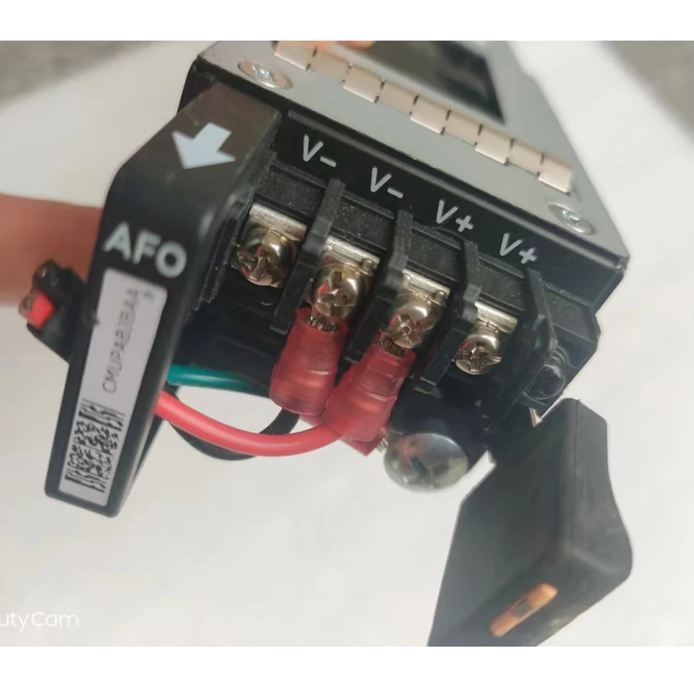 FSB015 JPSU-650W-DC-AFO 740- 043886 Блок питания сетевого коммутатора мощностью 650 Вт быстрая