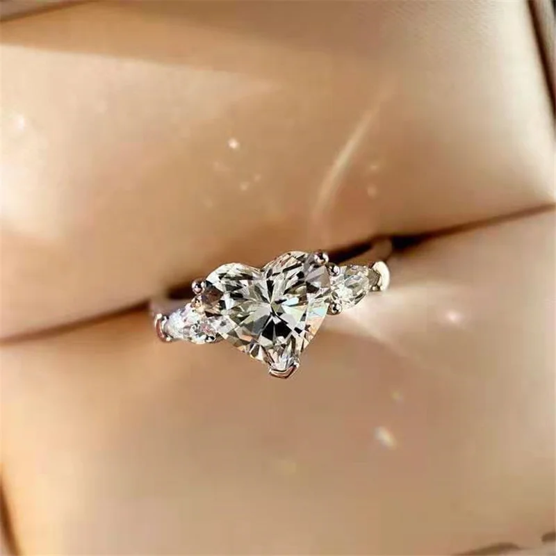 

Hot Sale Exquisite Heart-shaped Zircon Wedding Ring For Women Party Engagement Famale Rings Jewelry Fashion Hand Accessories
