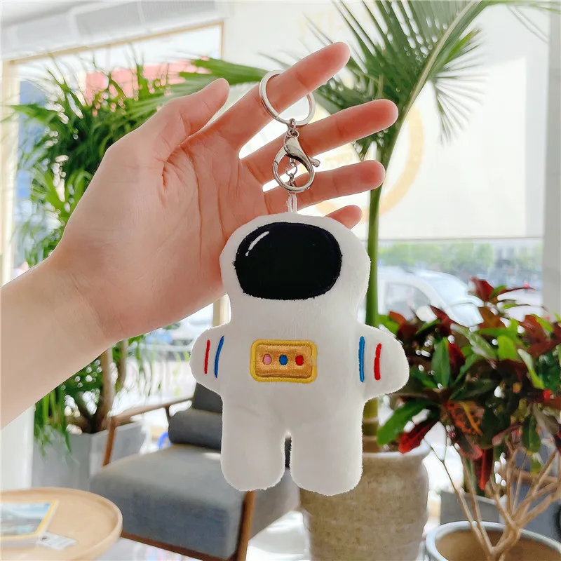 

Creative three-dimensional astronaut key chain bag pendant cartoon cool lifelike pendant cute car keychain birthday gift