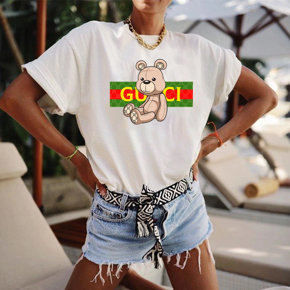 

Женская хлопковая футболка с коротким рукавом, круглым вырезом и принтом букв