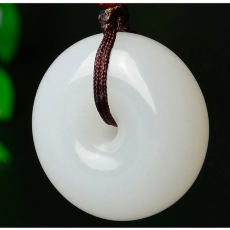 Оптовая продажа круглые бусины из Синьцзяна хэтяня белого нефрита подвеска Lulutong