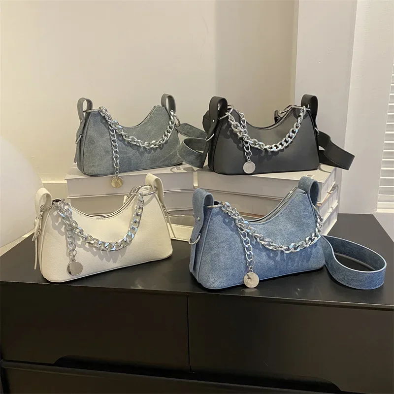 

Small Bag Womens 2023 New This Years Popular Texture Niche Design Sense Shoulder Bag Fashion Slung Bag Crossbody Bags for Women