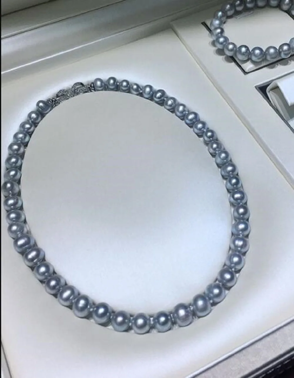 Женское колье с серым жемчугом и подвеской диаметром 8-9 мм 18 дюймов 925S