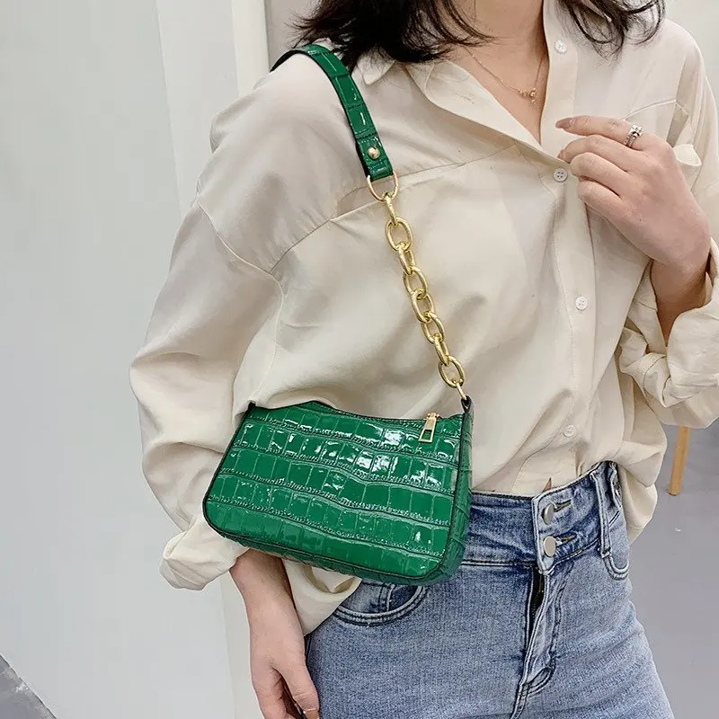 

2022 Crocodile Pattern Zipper Handbags New Fashion Texture Embossed Lacquer Shoulder Bag Simple and Small Square Bags for Women