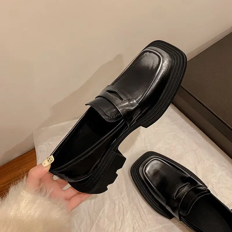 Lanxuryee 2025 Осенняя обувь из коровьей кожи Нескользящие ретро на платформе среднем