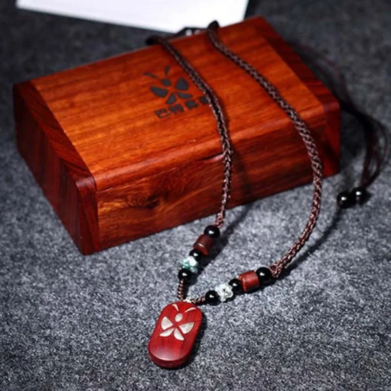 

Movie The Illusionist Couple Lovers Necklace Cosplay Superior Sandalwood Pendant Locket Custom Photo Handmade Unisex Jewelry