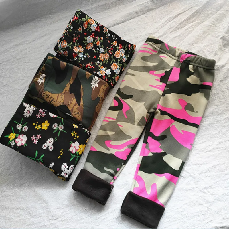 

Осенне-зимние брюки для девочек 2023 тонкие шерстяные колготки для девочек милые камуфляжные облегающие брюки в стиле ретро с цветами детска...