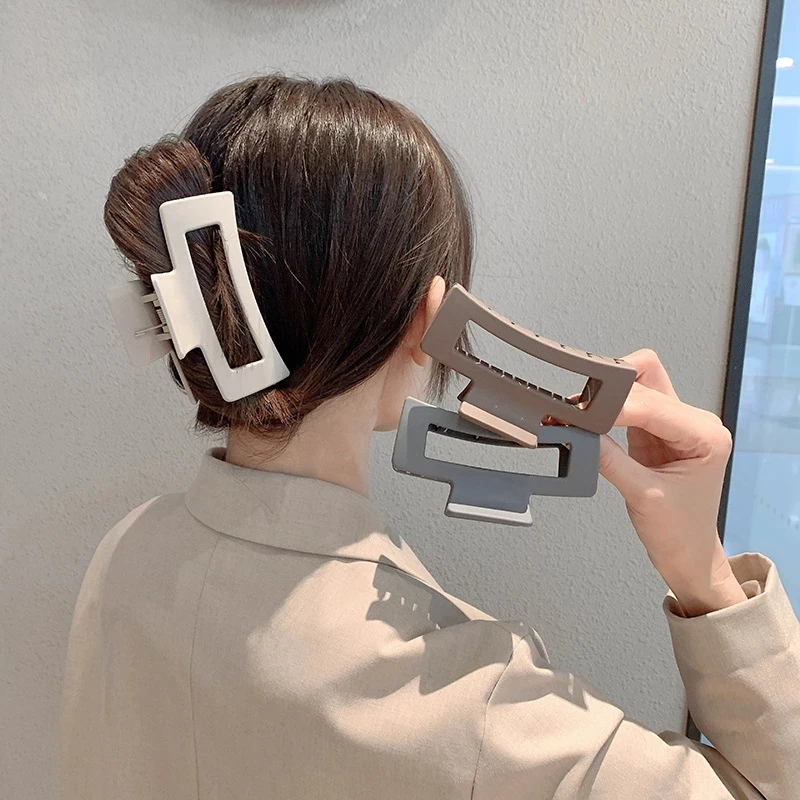 

2022 New Claw Clip for Women Tough Colorful Plastic Hair Claw Large Size Hair Clamps Claw Clip Crab Chic Hair Accessories Gift