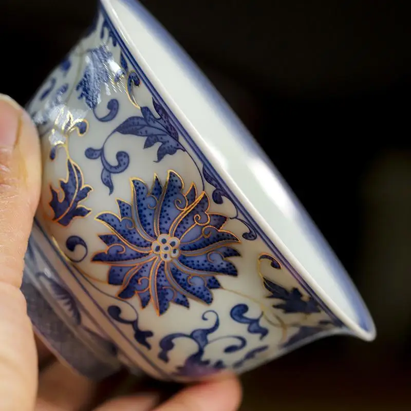 Цзиндэчжэнь синий и белый шелковый блокировочный ответвление Гайвань Ховер чаша