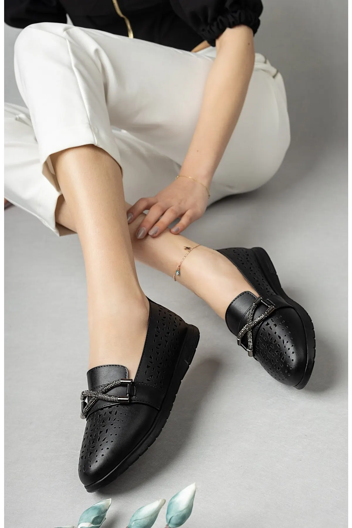 

Women Flats Shoes Daily Faux Leather Lightweight Comfortable Casual Shoes Black Fashion Flats Casual Shoes