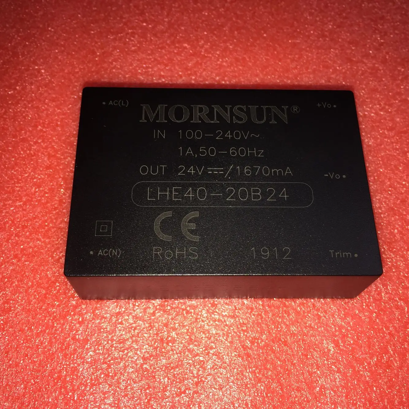 LHE40-20B24 Jinshengyang AC-DC модуль мощности 24 В/A Оригинальный 40 Вт может заменить телефон