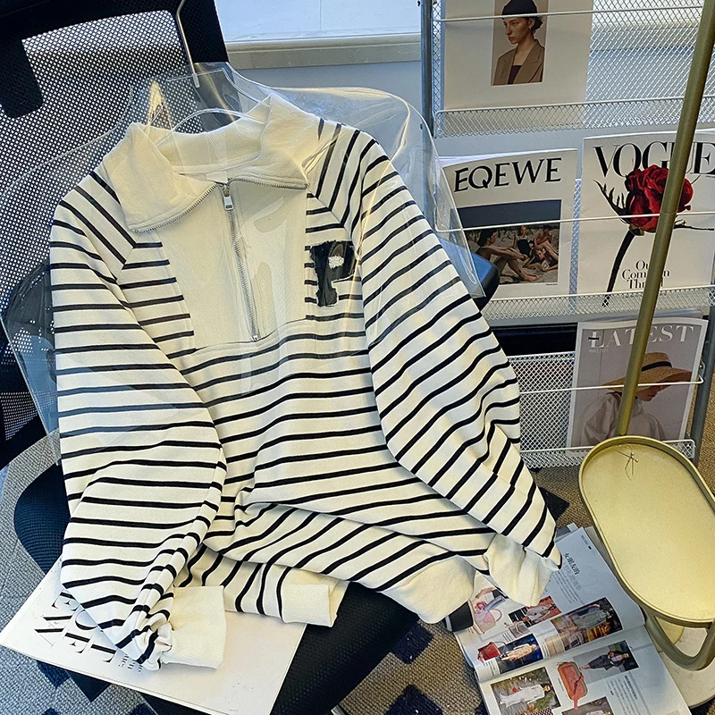 

Полосатый пуловер с капюшоном и отложным воротником, с длинным рукавом