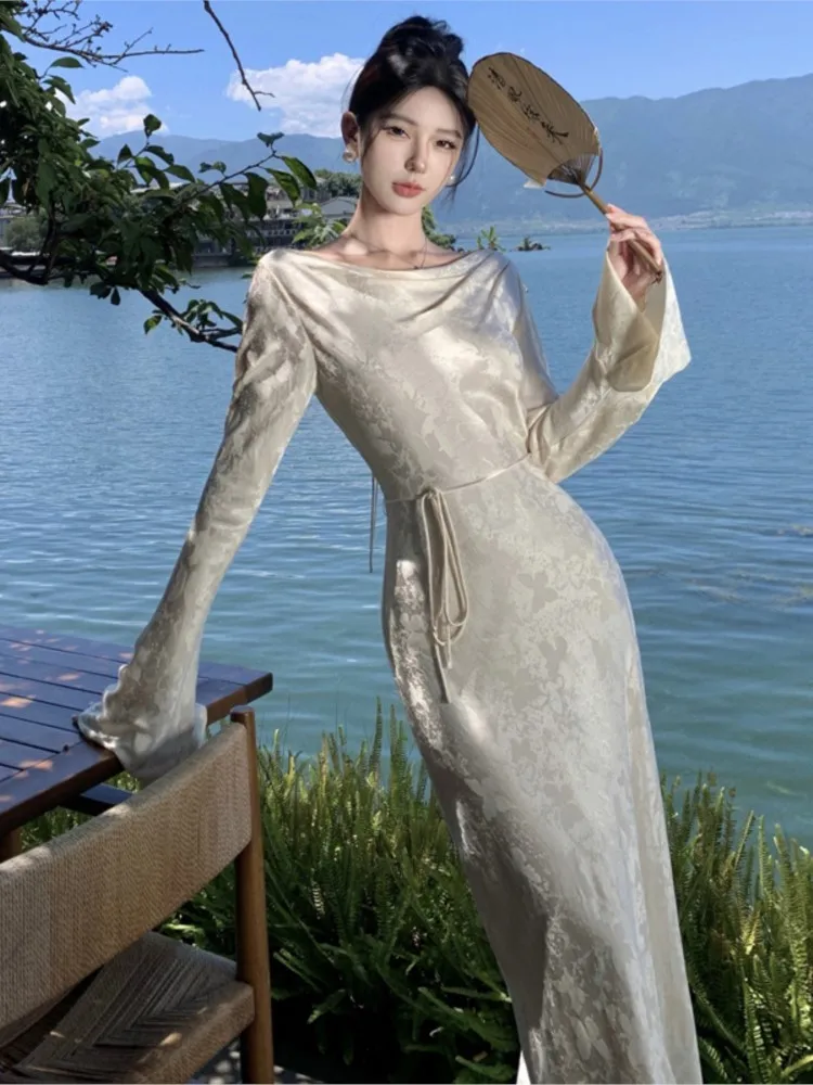 

Женское облегающее платье миди в китайском стиле, с расклешенным рукавом