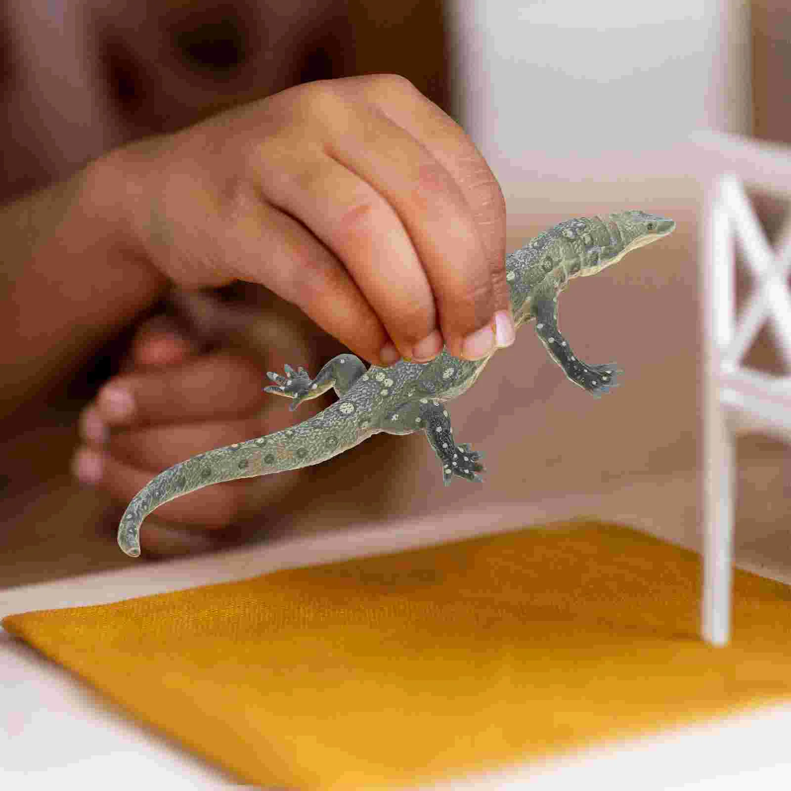 

Lizard Toy Figurines Statues Animal Plastic Model Realistic Simulation Recognition Child Kids Ornaments