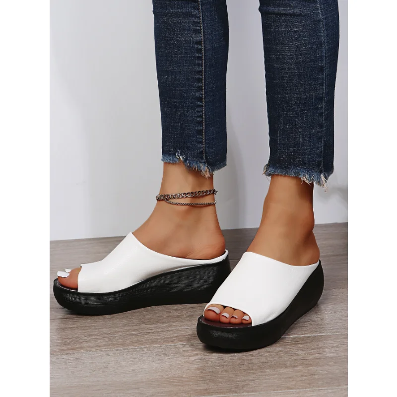 Женские кожаные шлепанцы на высоком каблуке черные босоножки без застежки с