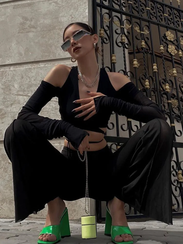 Сексуальные черные укороченные топы уличная женская мода 2024 футболки с длинными