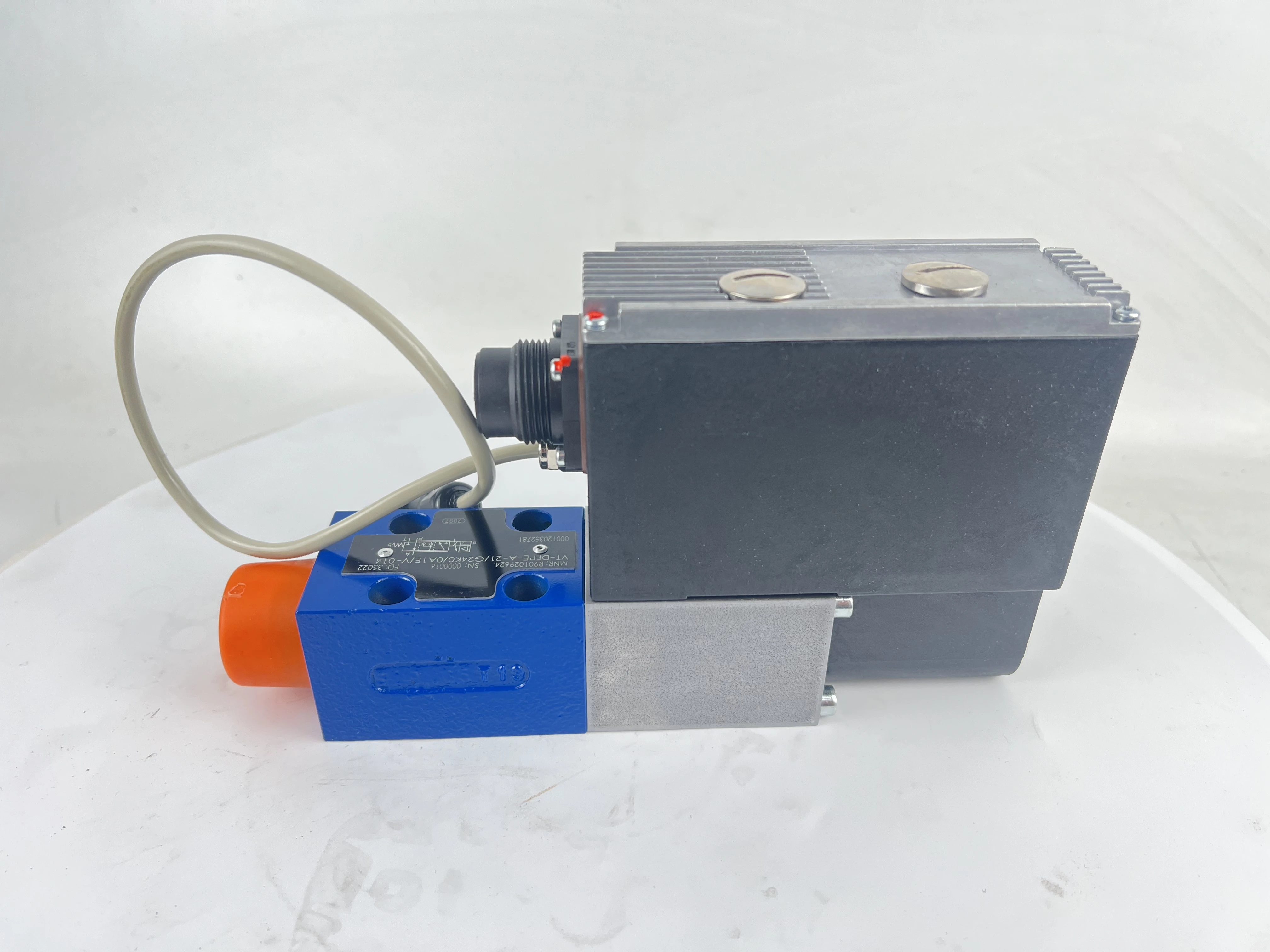 Series VT-DFPE-A-22/G24K0/0A1-014 управляющий клапан прямое профессиональное направление