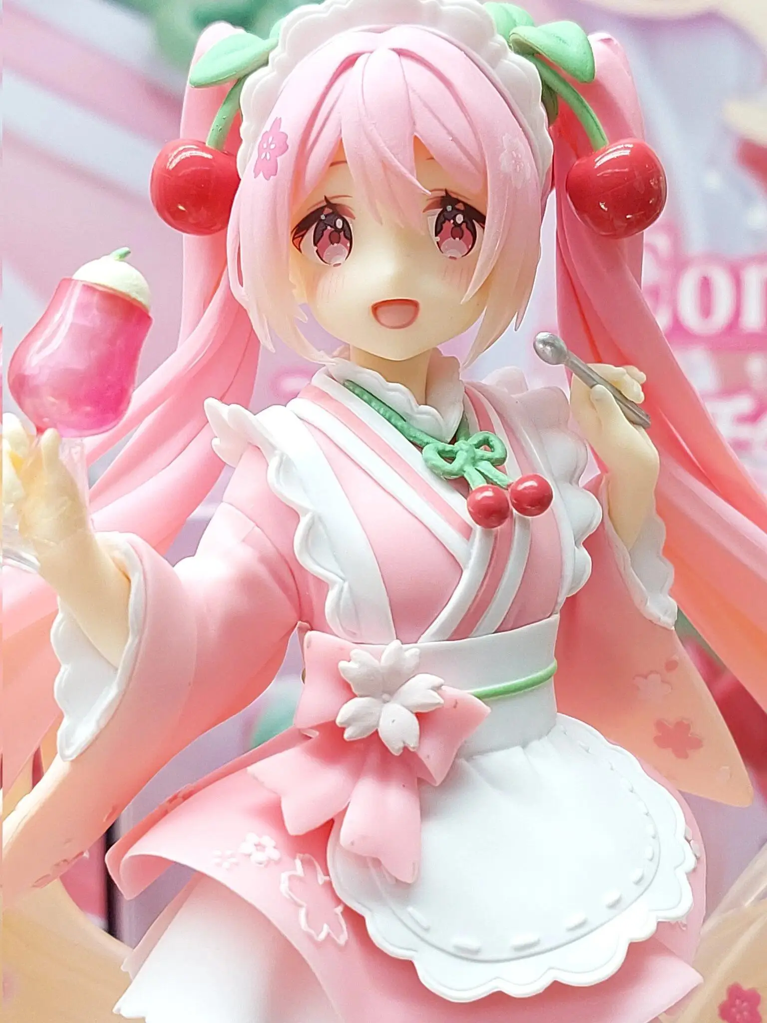 В наличии оригинал Taito Hatsune Miku Coreful Sakura Wafuu Kissa Ver. Фигурка горничной аниме фигурка