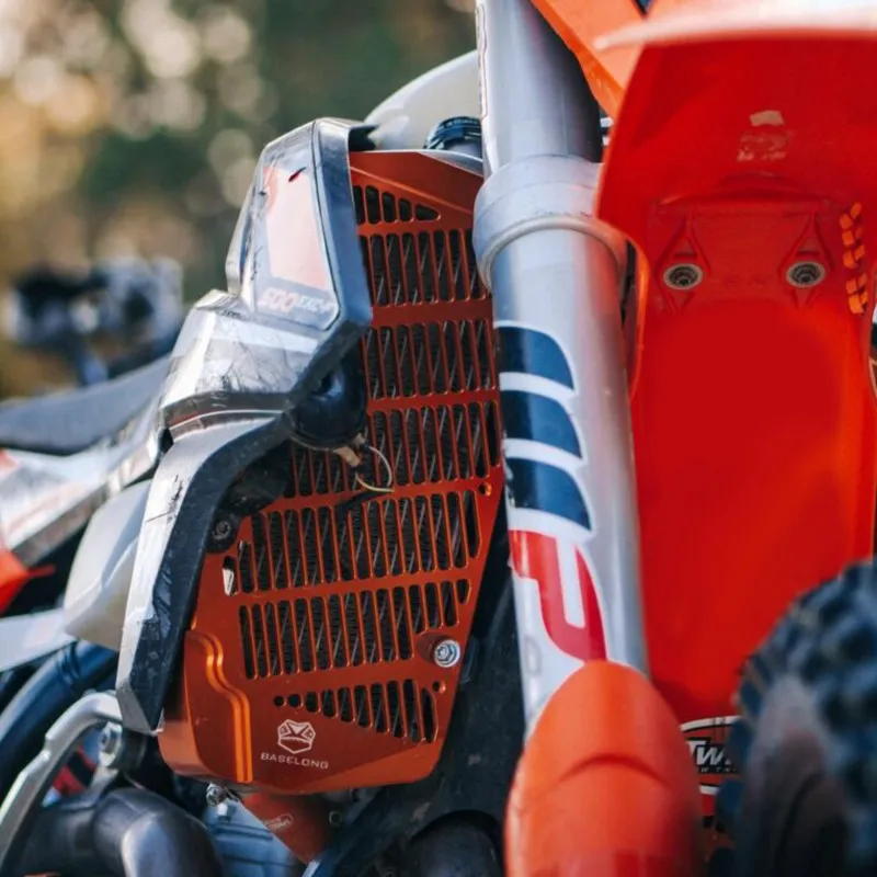 Новинка защитная крышка для радиатора мотоцикла CNC 300XC-F 2016-2017 350 2022 фабрика 2023-2017