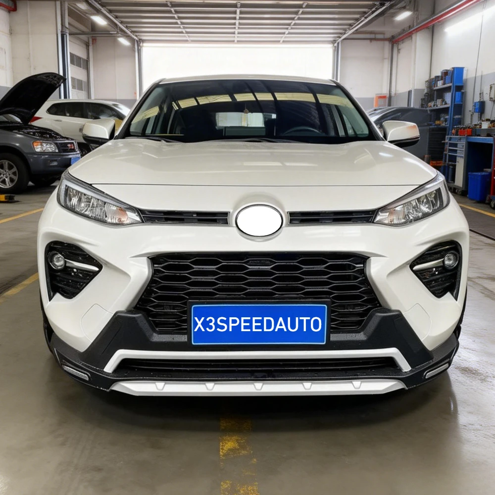 Фото Защитная накладка на передний и задний бампер для Toyota Wildlander 2020-2024, из АБС-пластика, черная, серебристая, красная. №3