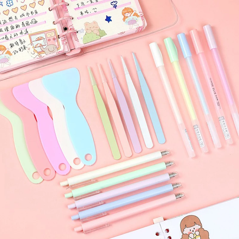 Рисунок 3 - набор инструментов для скрапбу