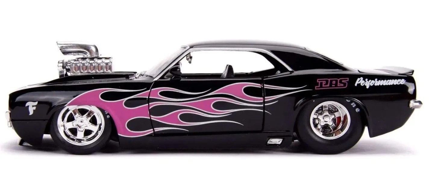 Модифицированная модель автомобиля Chevrolet Camaro в стиле ретро 1:24 1970