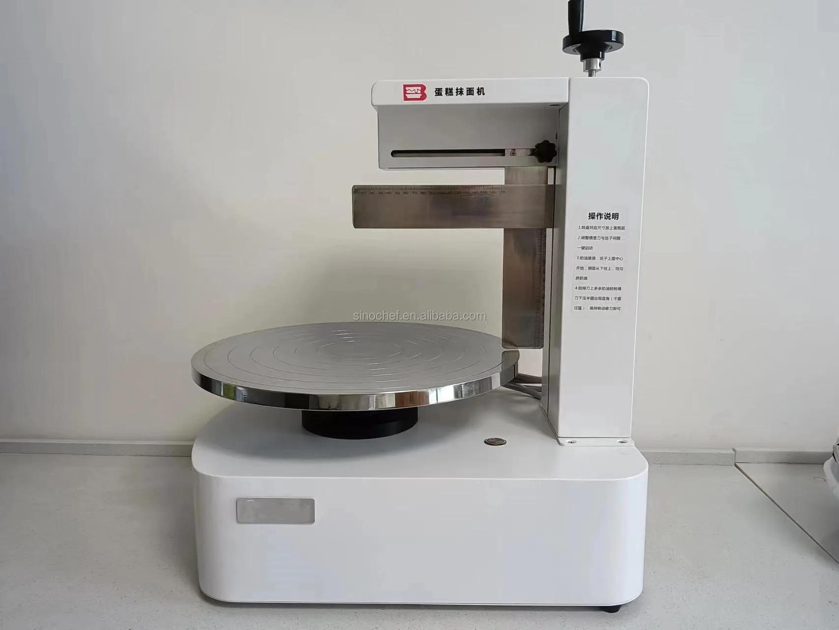 

Factory Cheap Price Birthday Cake Troweling Machine Cake Decorating Machine for Bakery