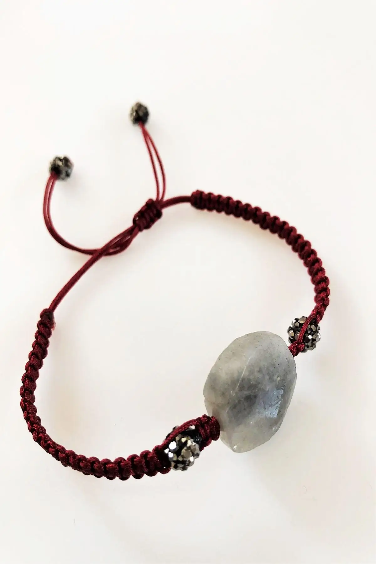 

Браслет ручной работы из натурального лунного камня Tkrb76