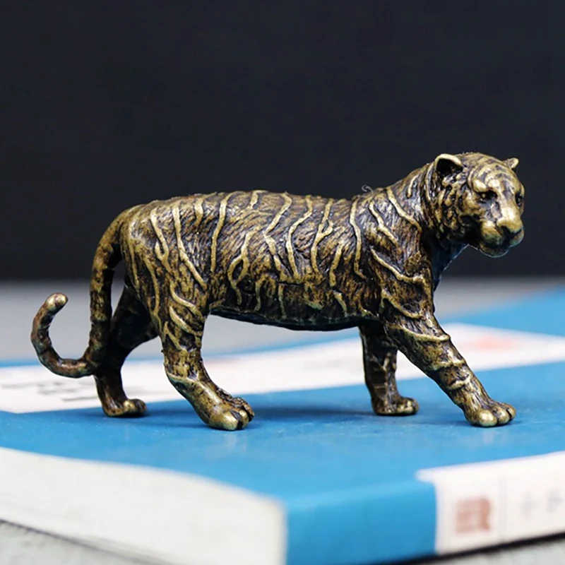 

Solid Pure Copper Tiger Figurines Desk Tea Pet Ornaments Zodiac Tiger Copper Tiger Zen Home Display Vintage Home Decor