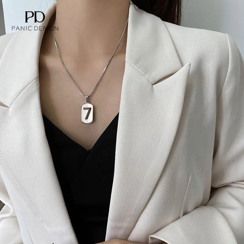 

Korean Version of Titanium Digital 7 Necklace Men's and Women's Hip-hop Tide Pendant Short Collarbone Chain Personality Jewelry