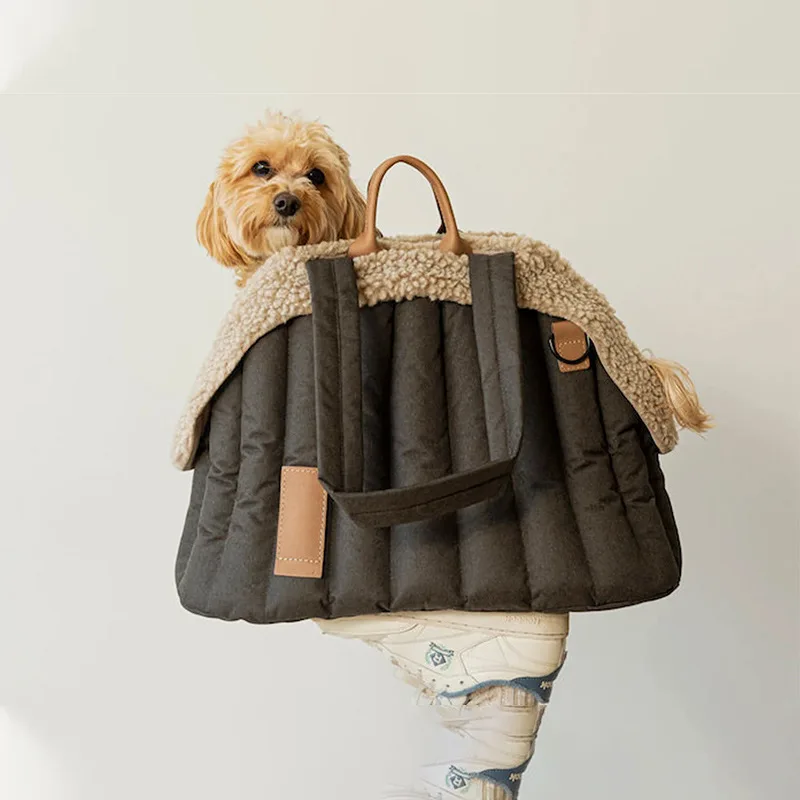 Factory Direct cotton pet bag ultra light waterproof pet handbag dog winter warm portable out bag