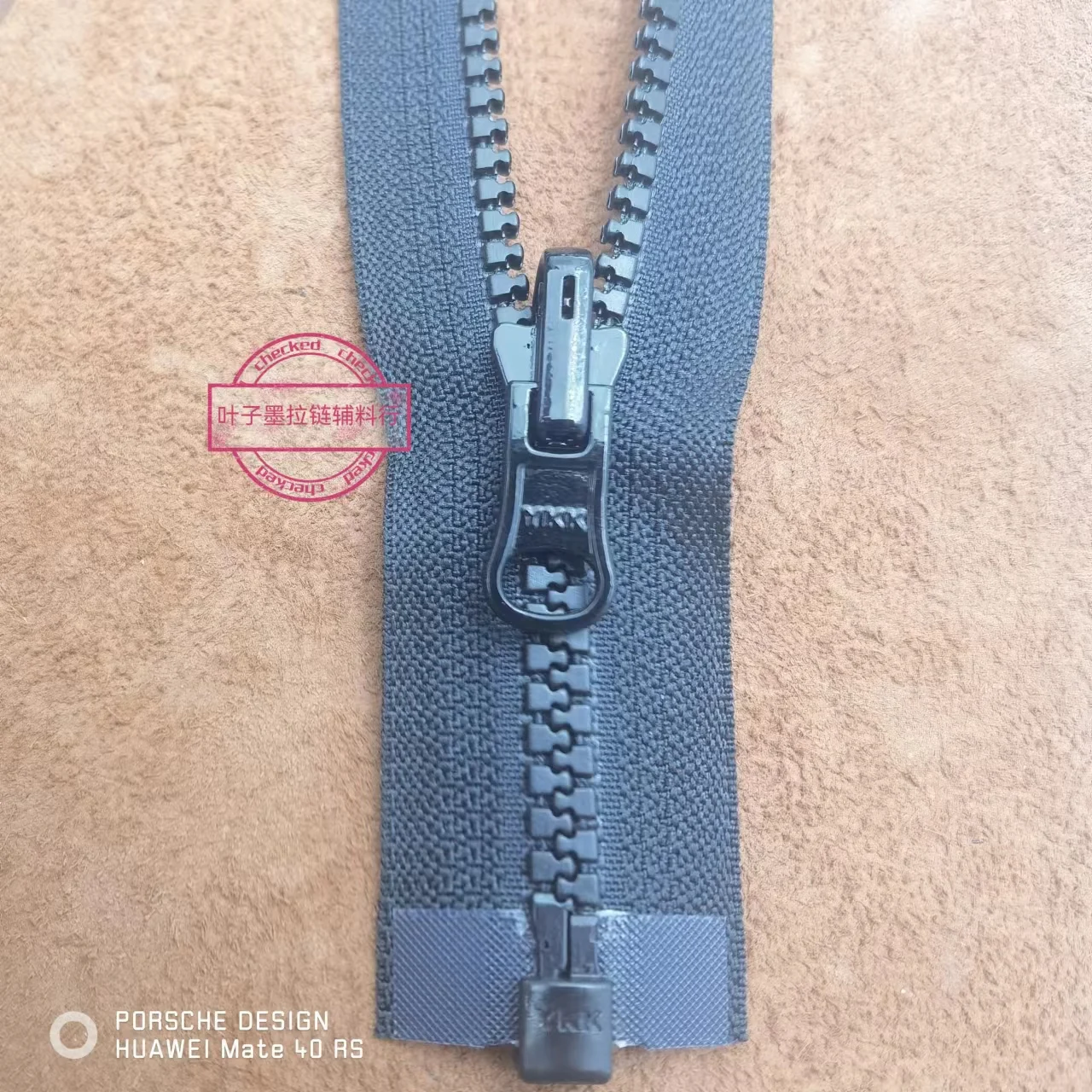 YKK5 черная молния для пуховика The North Face
