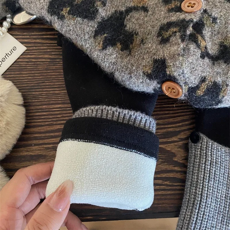 Модный комплект одежды для маленьких девочек вязаный кардиган с леопардовым