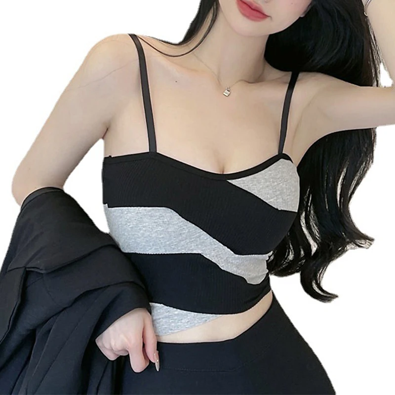 Женский топ без рукавов с открытыми плечами |