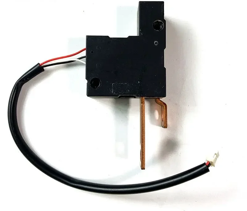 UL-721Q-R1A-B032 подержанный релейный контактор плавного пуска 12 В 100 А UL 721Q R1A B032