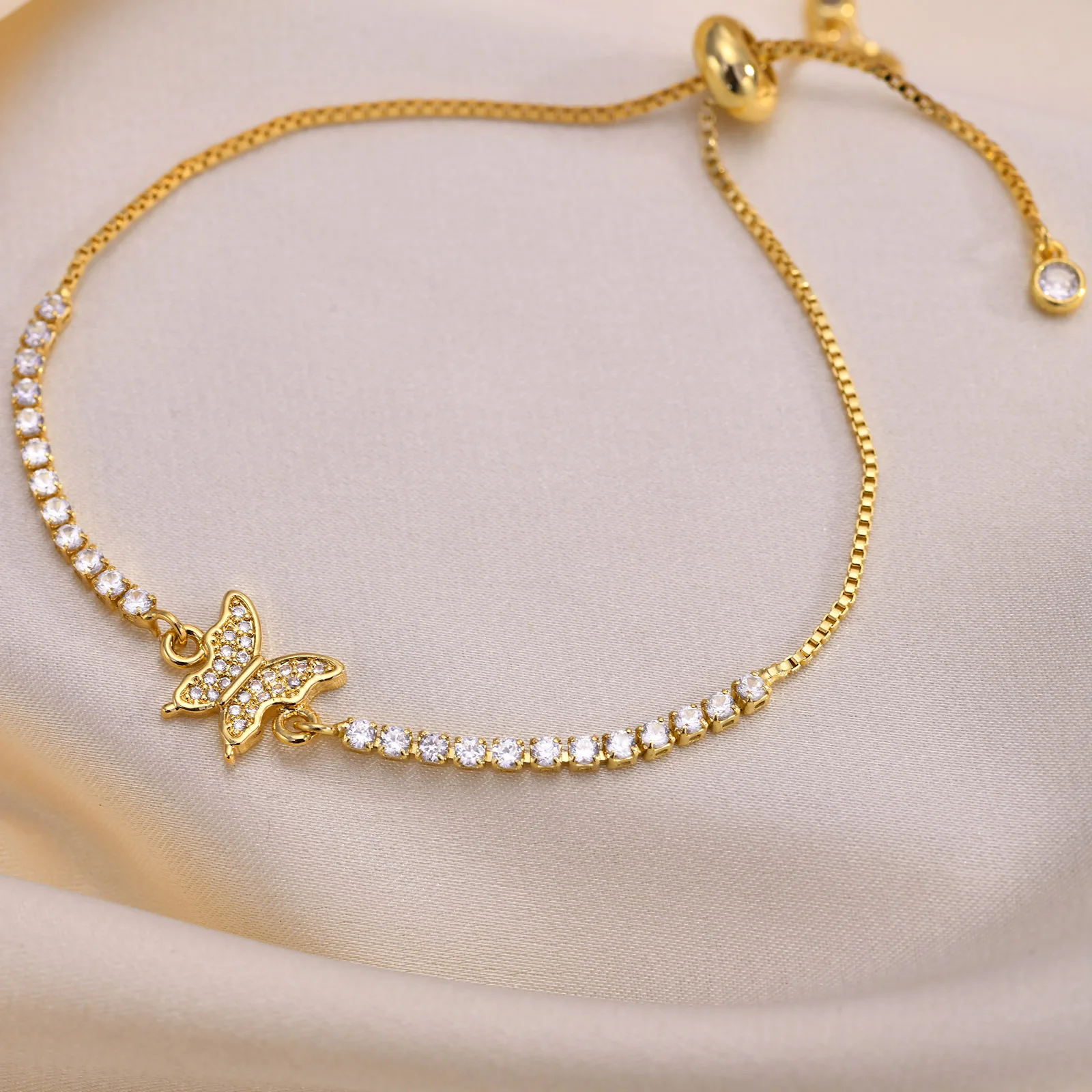 Женские Изящные блестящие браслеты-цепочки с фианитами золотистые