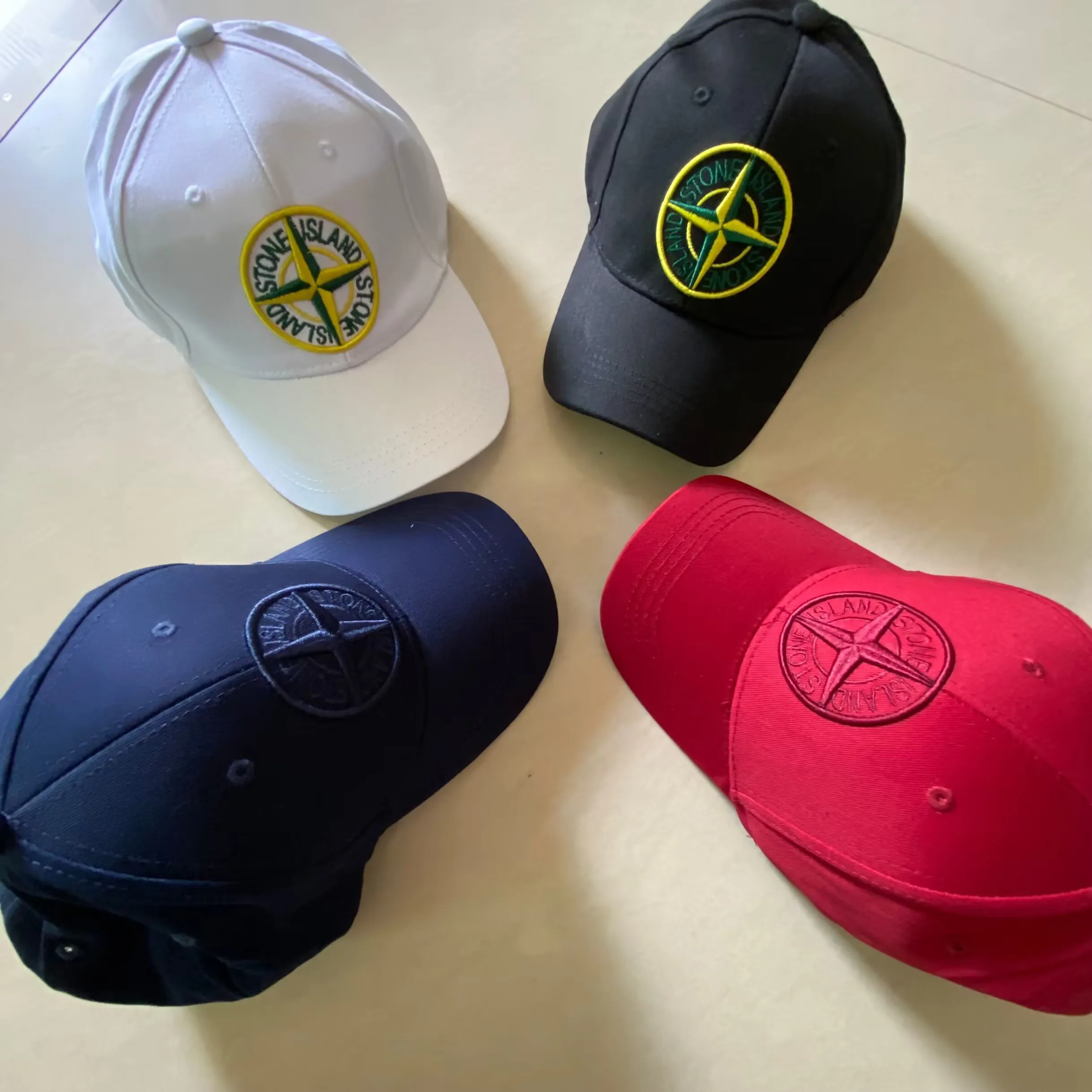 

Men's and women's four season hats High quality fashionable embroidered sun hat Outdoor leisure sports Baseball cap