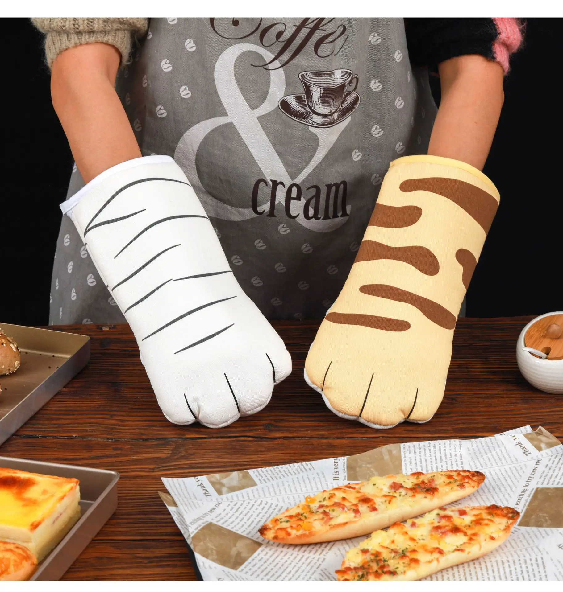 

Cat Paws Oven Insulation Glove Cute Cat Paws Microwave Anti-scald Cotton Gloves Baking Heat Resistant Non-Slip Kitchen Gloves