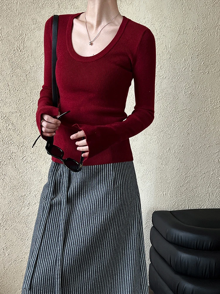 Женский трикотажный свитер с круглым вырезом и длинным рукавом