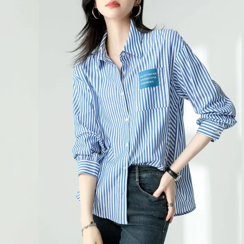 Женская повседневная рубашка свободного покроя в полоску новинка весны 2023