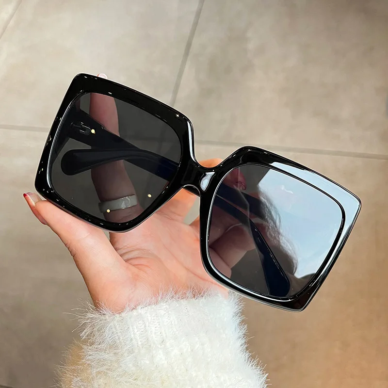 

New Vintage Brand Designer Sunglasses Women 2022 High Quality Luxury Oversized Square Sun Glasses For Mens Gradient Retro Shades